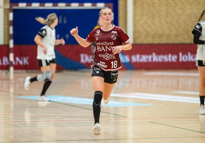Emilie Rosborg som scorer fra venstrefløj